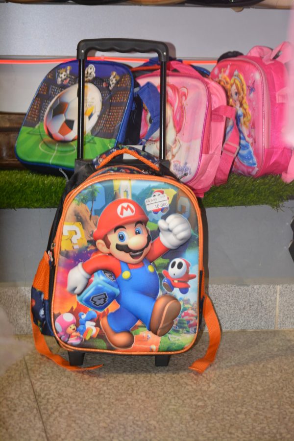 Mochila infantil con un diseño de Super Mario Bros