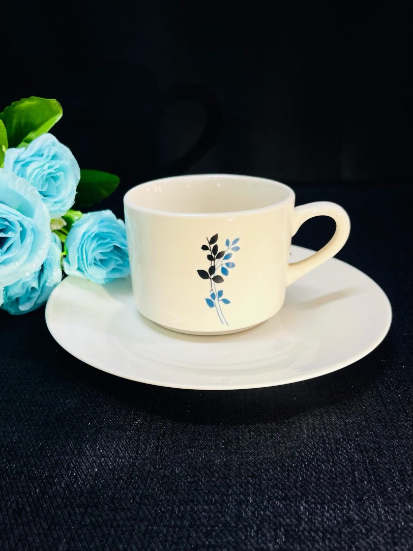 Juego de taza de Te 220ml C/plato flores azules y negras