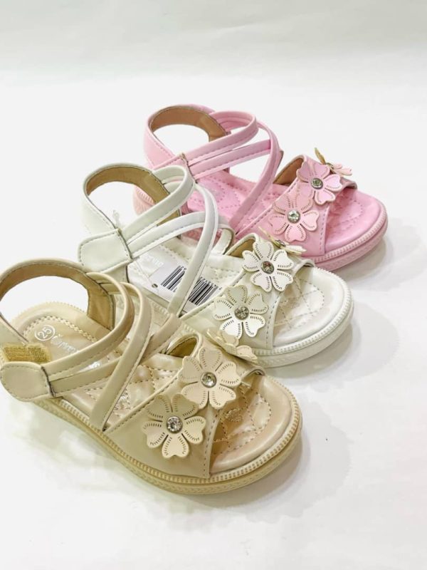 Sandalias de flores para niña