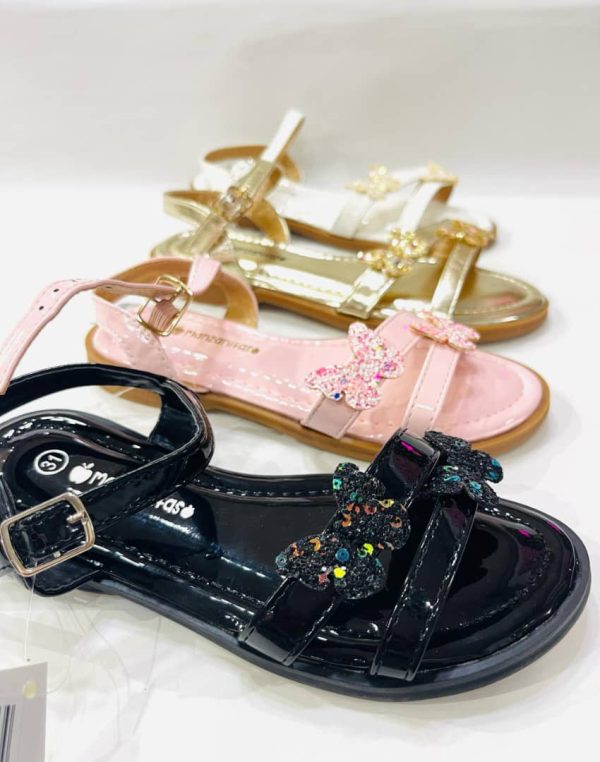 Sandalias de mariposas para niña