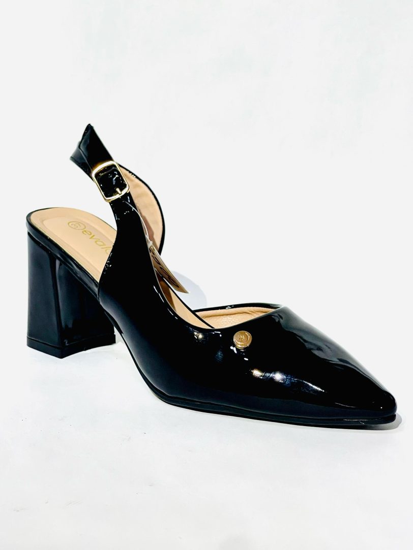 Zapato de tacón cuadrado con punta fina para mujer