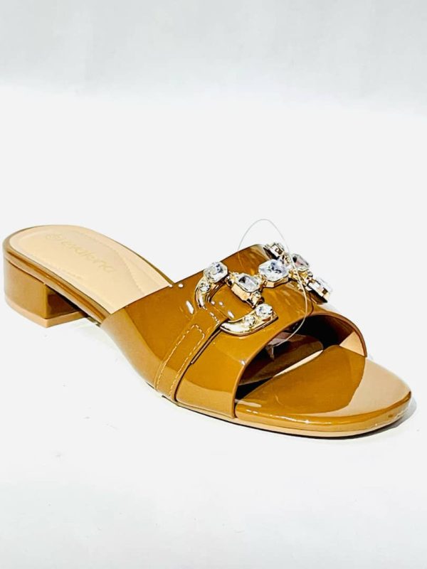 Sandalias de tacón cuadrado con evillas para mujer