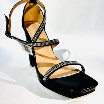 Zapato de tacon alto con decoración de brillantes para mujer