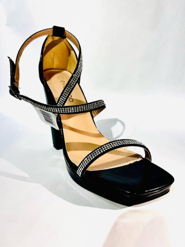 Zapato de tacon alto con decoración de brillantes para mujer