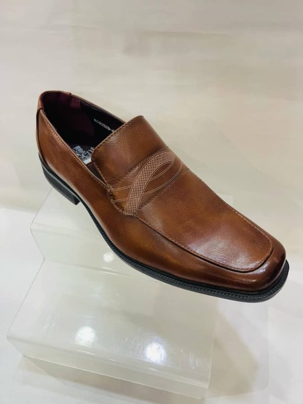 Zapatos de punta fina para hombres