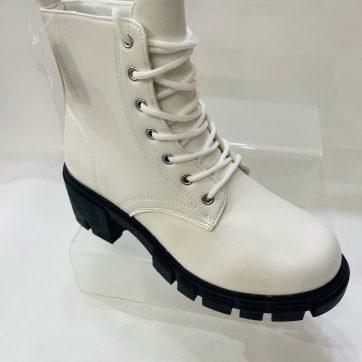 Botas altas de mujer