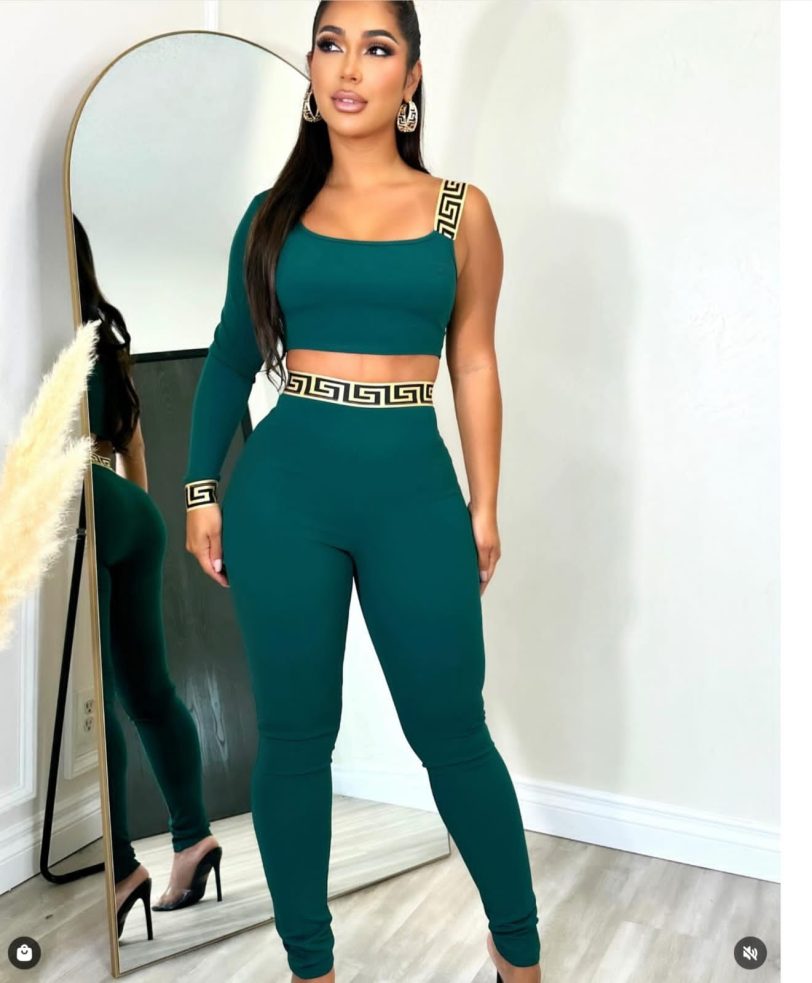 Conjunto de leggins y blusa para mujer