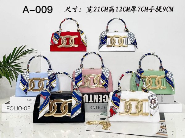 Cartera con hebilla