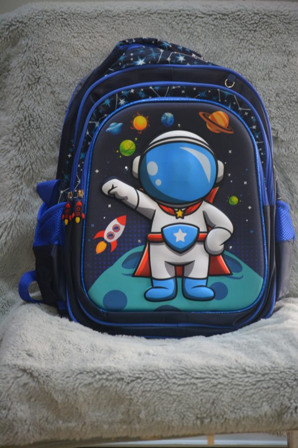 Mochila escolar para niños con un diseño temático del espacio exterior