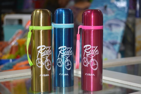Termo liso de acero inoxidable con capacidad de 500ml, variedad de colores metálicos
