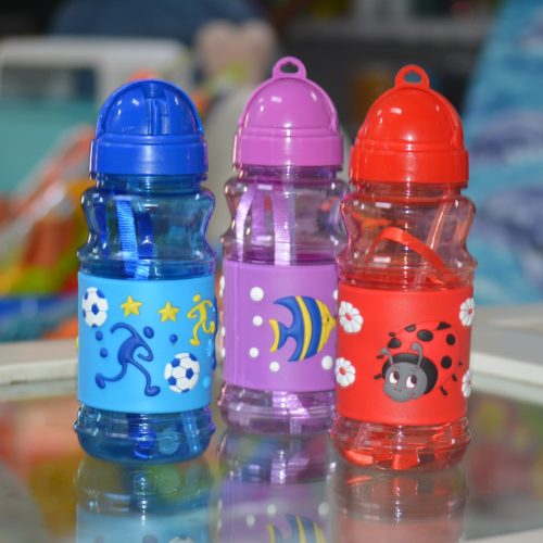 Botella plástica para almacenamiento de líquidos 500ml