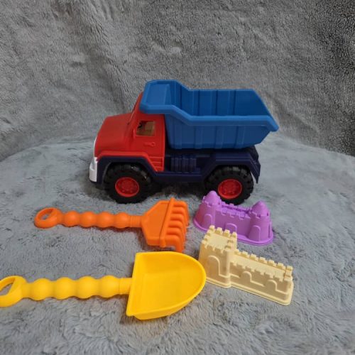 Juego de camión volquete de playa incluye moldes de castillo de arena, pala, rastrillo, regadera