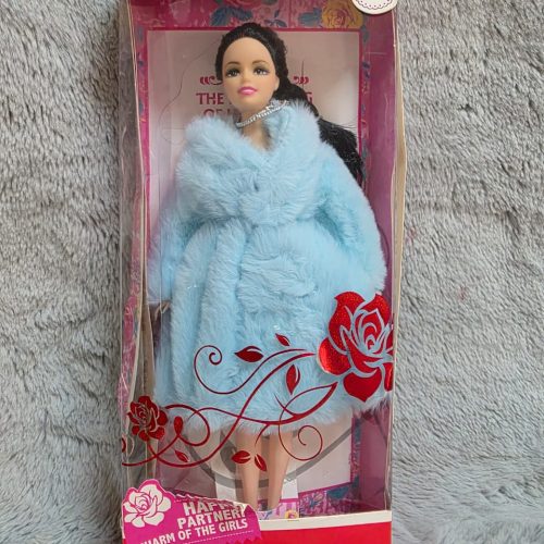 Muñeca con abrigo de felpa