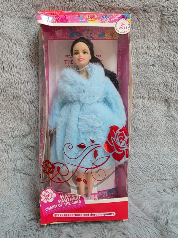 Muñeca con abrigo de felpa