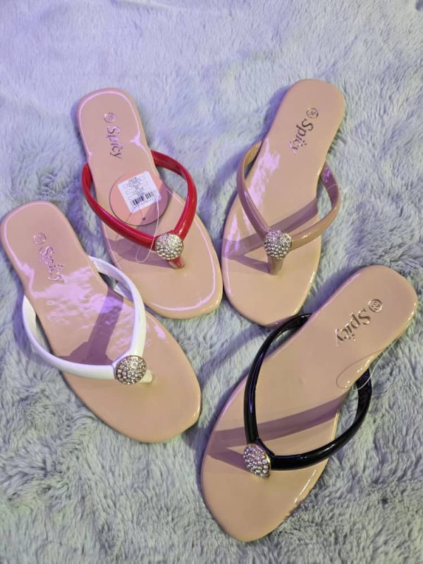 Sandalias para mujer con broche y diamantes