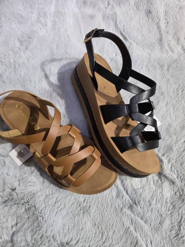 Sandalias cruzadas para mujer