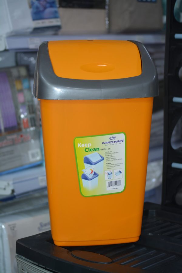 Cubo de basura con tapa basculante 9lt - Imagen 3