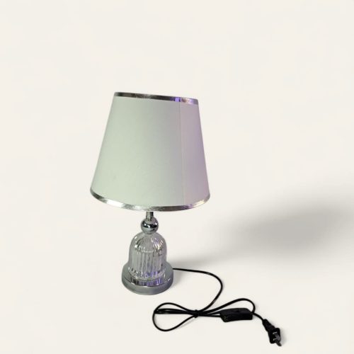 Lámpara de sobremesa con base de cristal
