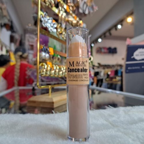 Lápiz labial corrector cremoso de cobertura alta