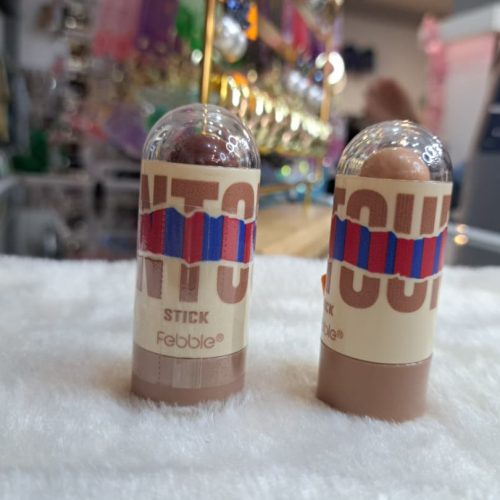 Highlight & Shadow Contour Stick de la marca Febble. Este producto de maquillaje está diseñado para definir, iluminar y esculpir el rostro.