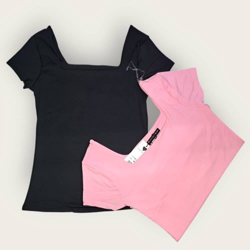 Camisetas de mujer con cuello cuadrado, cortas