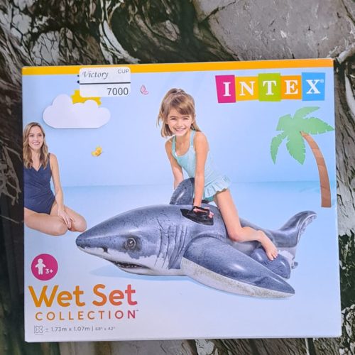 Flotador inflable con forma de tiburón 68"x42"