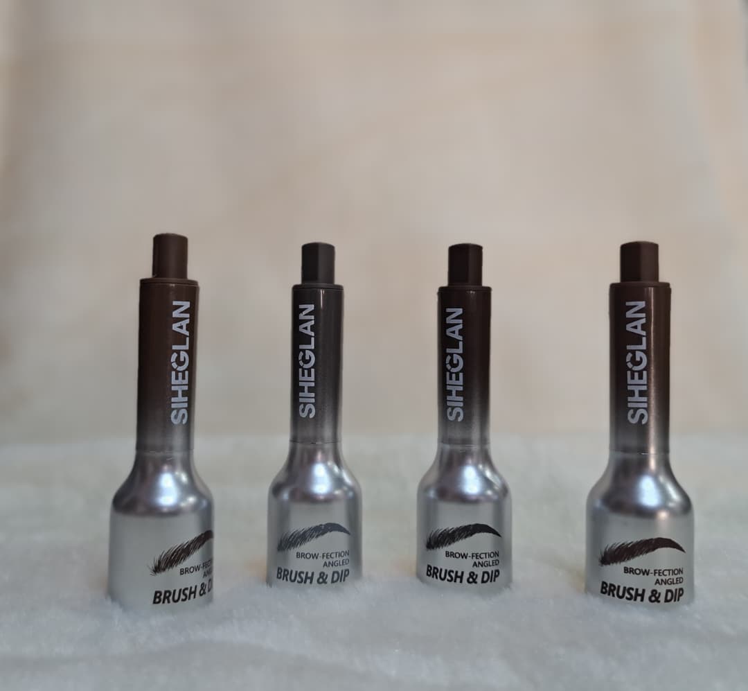 Brocha tinte para las cejas