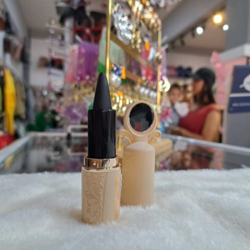 Lápiz delineador mate de secado rápido