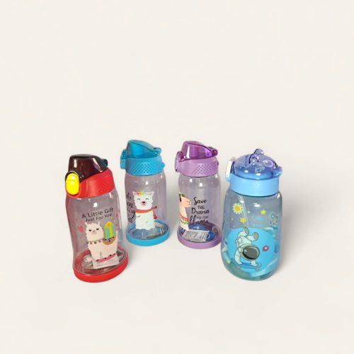Botellas de agua reutilizables para niños con un diseño de animal de dibujos animados, con tapas de colores y una pajita.