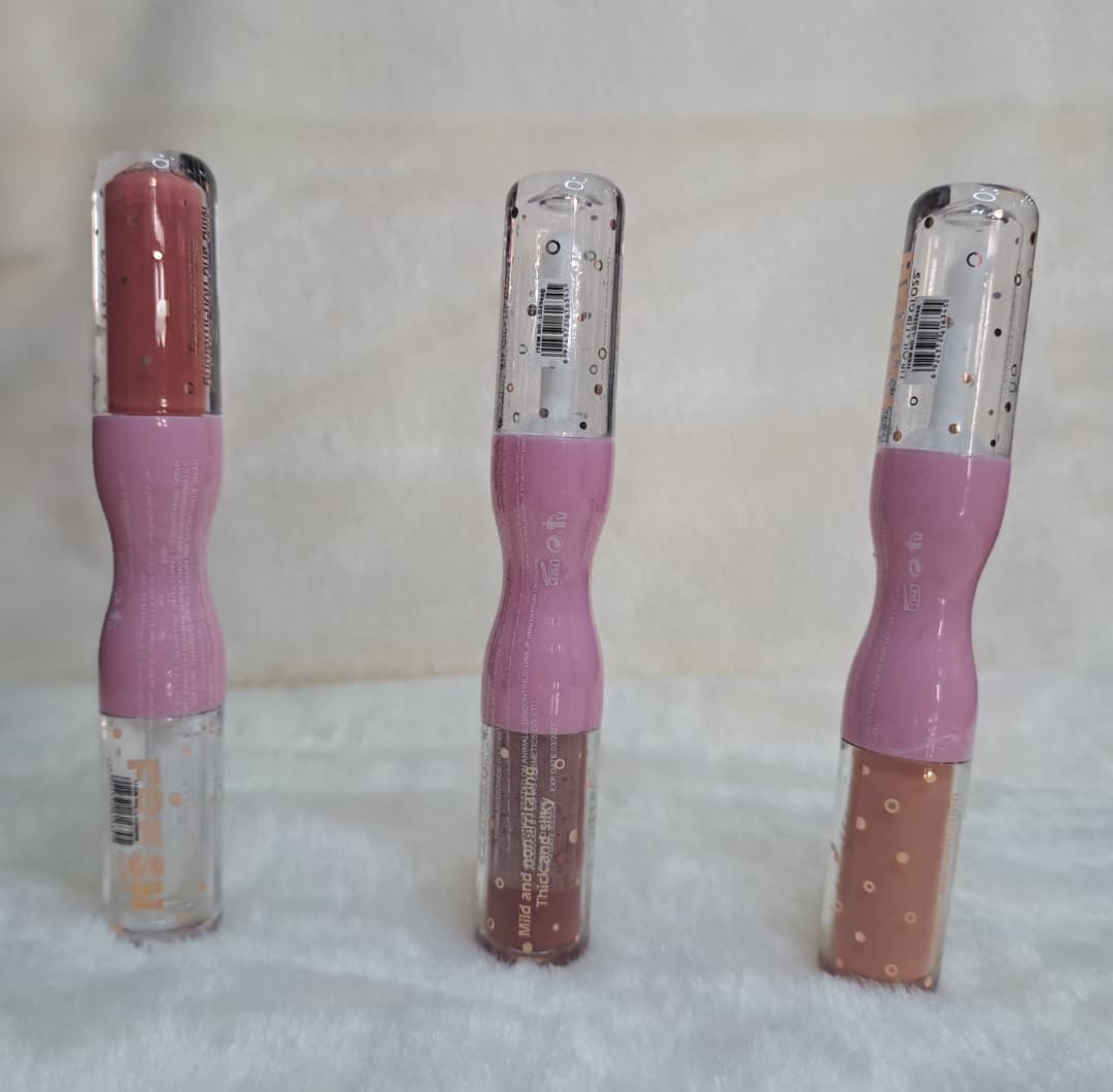 Brillo de labios 2 en 1. Labial líquido con dos extremos, labial mate y brillo o "gloss".