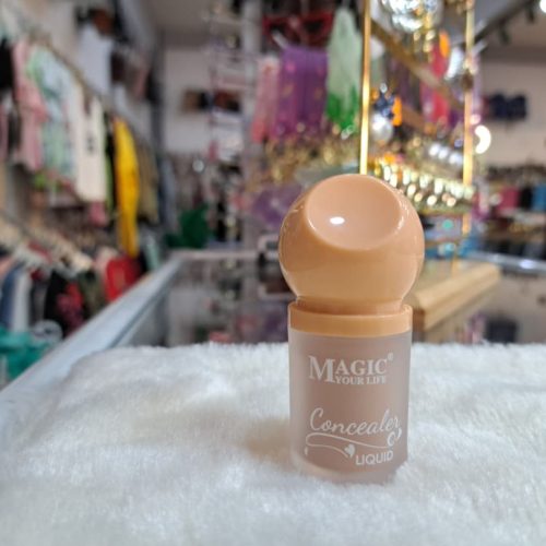 Corrector líquido, cubre imperfecciones como manchas, ojeras y rojeces
