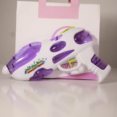 Pistola de agua de juguete, de color blanco y morado
