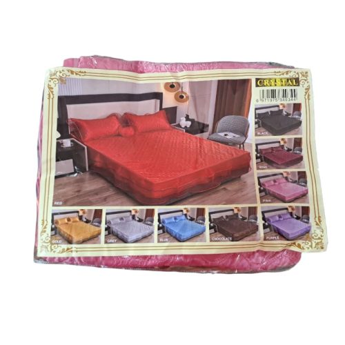 Juego de edredón o cubrecama de la marca Crystal.