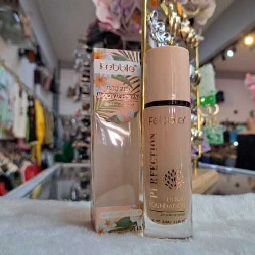 Base líquida Febble Perfection, un producto de maquillaje de alta cobertura
