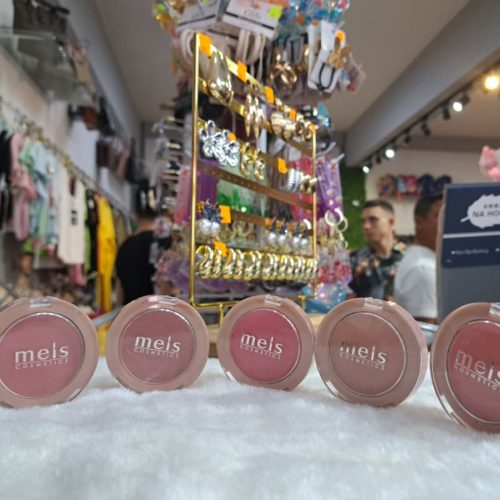 Rubor en polvo compacto, varios tonos