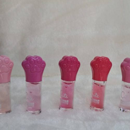 Brillos de labios, también conocidos como "lip gloss"